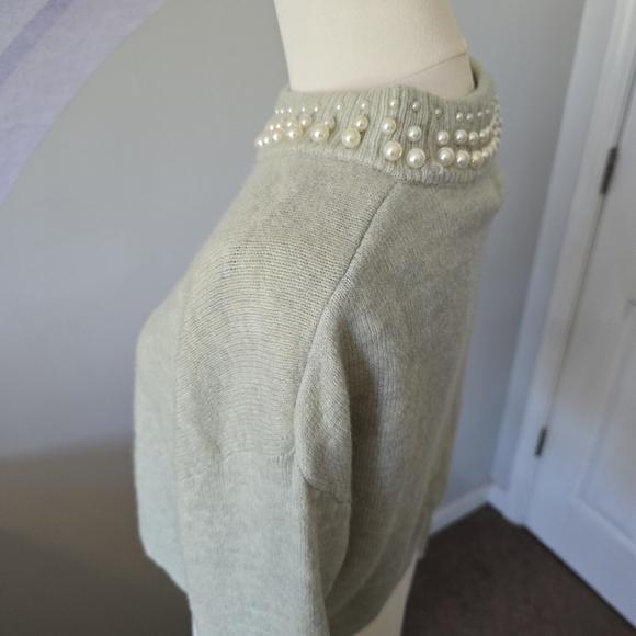 H&M | XS | Pearl Beaded Collar Sweater - Picture 4 of 10